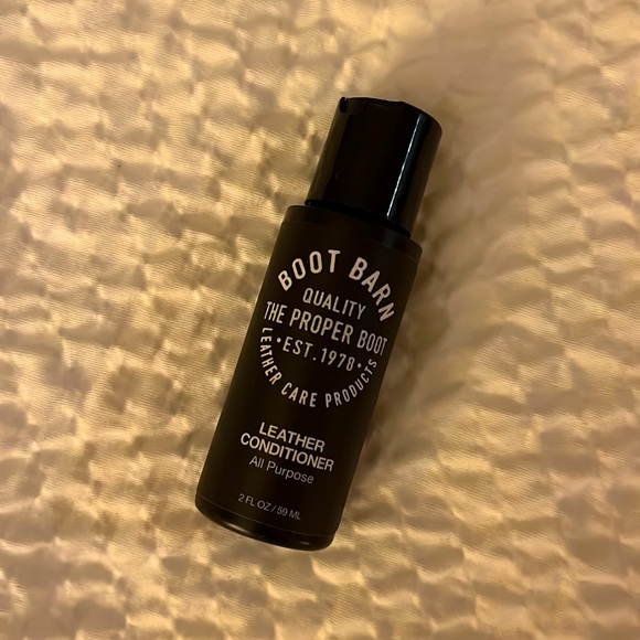 Boot Barn Leather Cleaning Kit - Picture 4 of 4